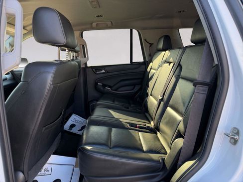 Used 2017 GMC Yukon SLT image 13