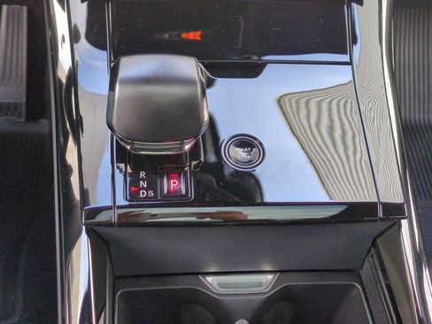 New 2026 Land Rover Range Rover Sport SV image 20