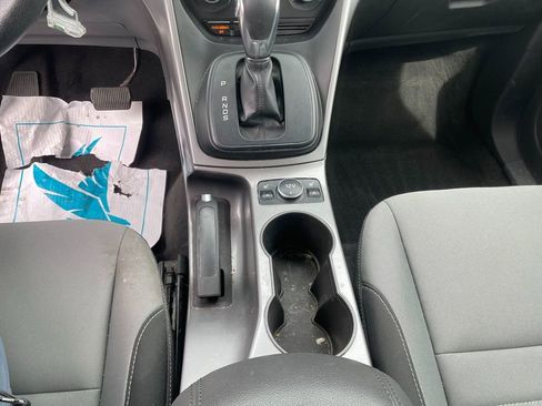 Used 2016 Ford Escape SE w/ SE Cold Weather Package image 22