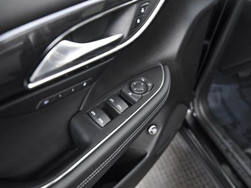 Used 2023 Buick Envision Essence image 10