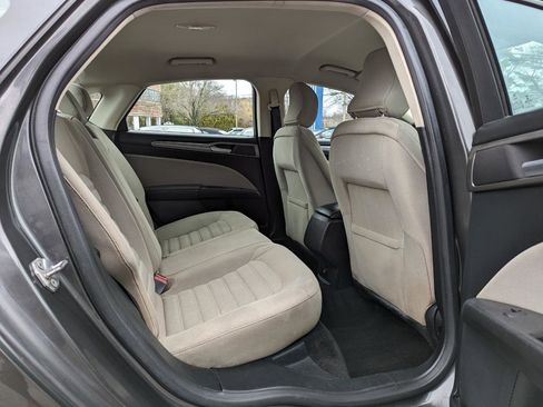 Used 2017 Ford Fusion S FWD image 37