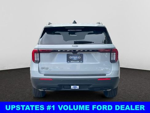 New 2025 Ford Explorer Active image 4