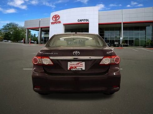 Used 2013 Toyota Corolla LE Special Edition image 3