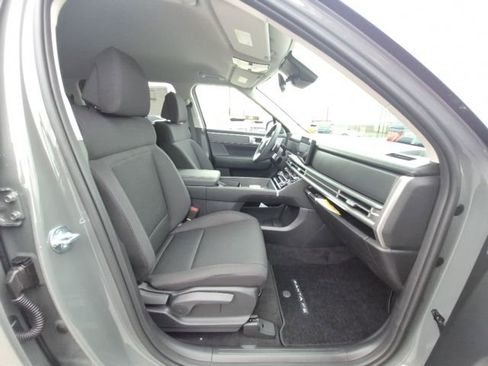 New 2026 Hyundai Santa Fe SE image 15