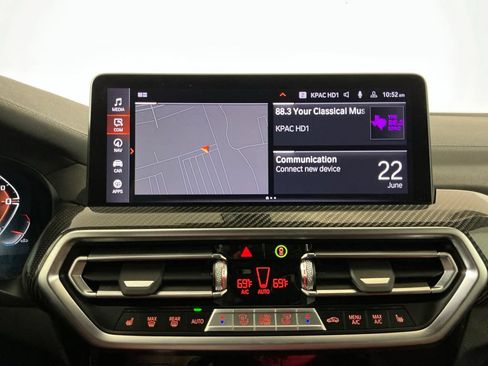 Certified 2024 BMW X4 M40i w/ Premium Package AWD/4WD image 11
