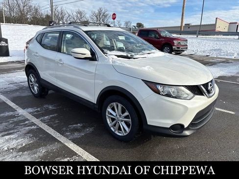 Used 2018 Nissan Rogue Sport SV image 7