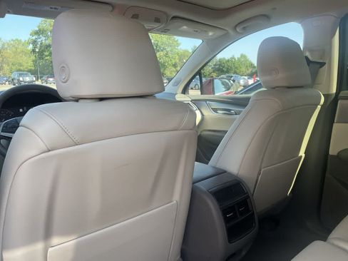 Used 2024 Cadillac XT5 Premium Luxury w/ LPO, Floor Liner Package AWD/4WD image 20
