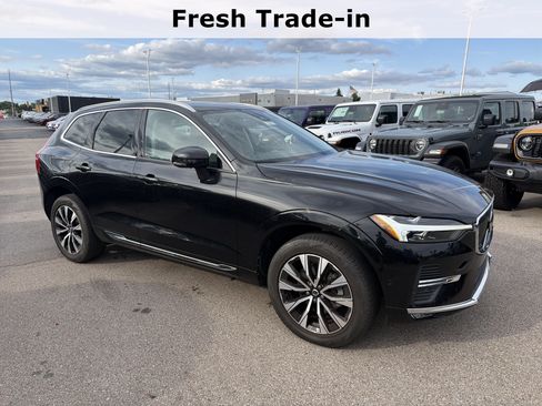 Used 2023 Volvo XC60 B5 Plus FWD image 11