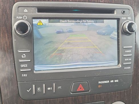 Used 2017 Chevrolet Traverse LT w/ Style and Technology Package AWD/4WD image 33