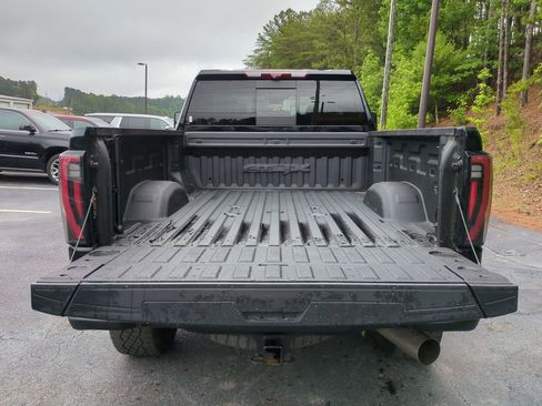 Used 2024 GMC Sierra 2500 AT4X w/ AT4X AEV Edition AWD/4WD image 17