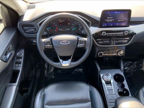 Used 2022 Ford Escape SEL image 6