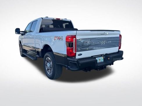 Used 2024 Ford F350 King Ranch w/ FX4 Off-Road Package image 5