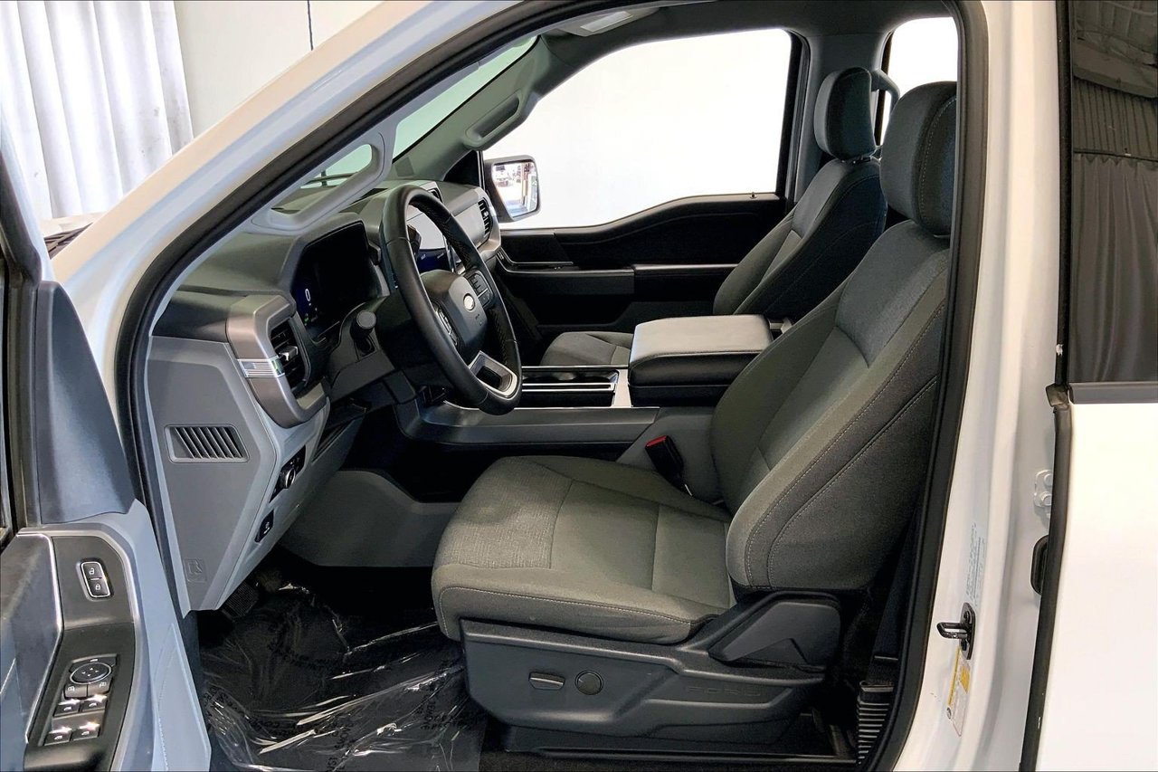Used 2025 Ford F150 XLT w/ Equipment Group 301A Standard AWD/4WD image 18