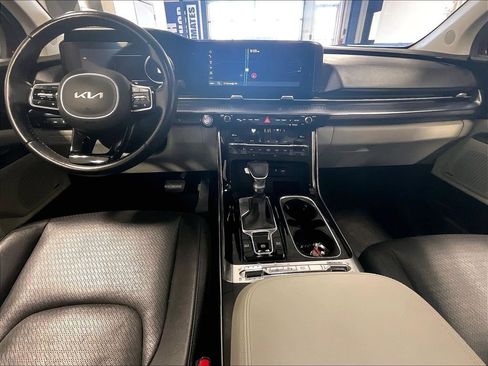 Used 2023 Kia Carnival SX Prestige FWD image 21