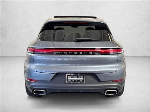 Used 2026 Porsche Cayenne AWD/4WD image 10