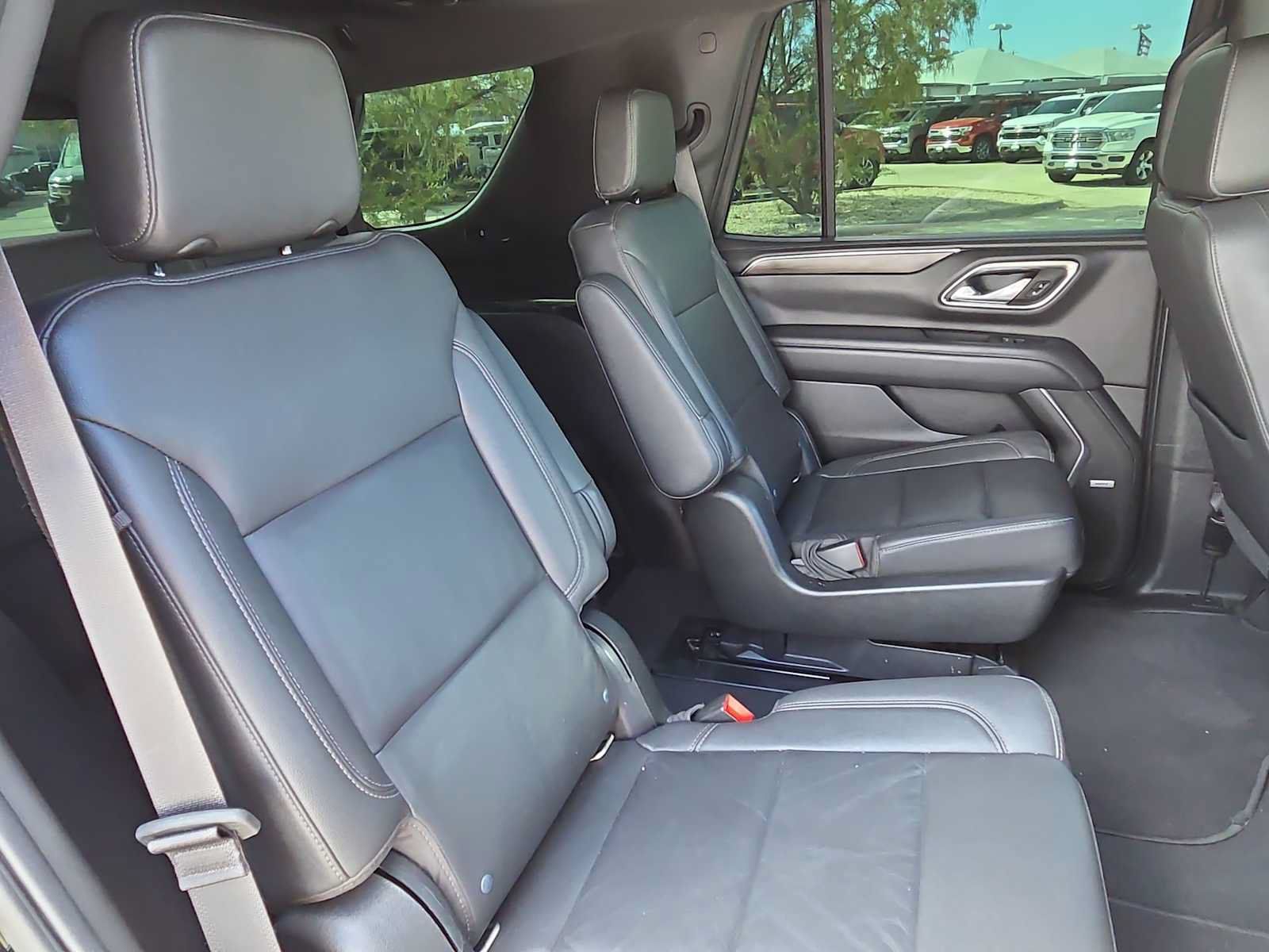 Used 2021 Chevrolet Tahoe Z71 AWD/4WD image 17