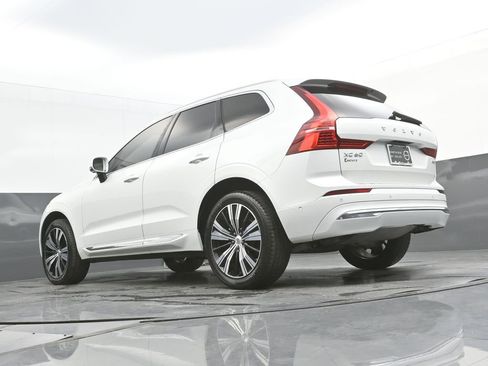 Certified 2023 Volvo XC60 B5 Plus w/ Protection Package Premier image 33