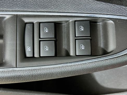 Used 2017 Chevrolet Cruze LT w/ Convenience Package FWD image 15