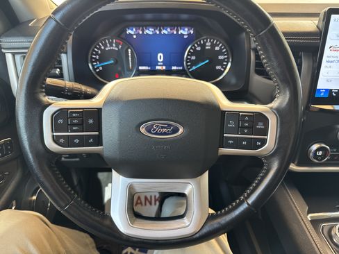 Used 2022 Ford Expedition XLT AWD/4WD image 26