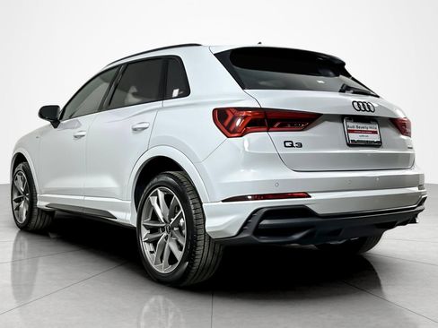 Used 2025 Audi Q3 2.0T Premium image 3