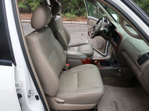 Used 2006 Toyota Tundra Limited image 14