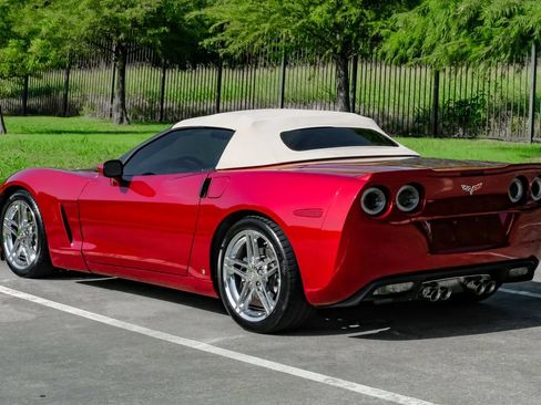 Used 2007 Chevrolet Corvette Convertible w/ Preferred Equipment Group RWD image 15