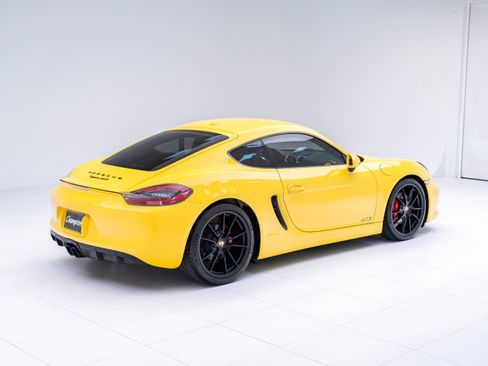 Certified 2016 Porsche Cayman GTS image 9