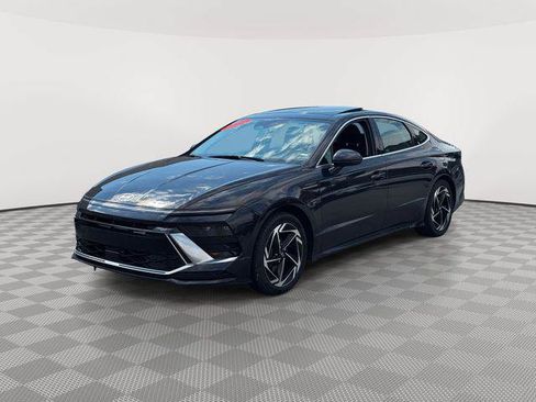 Used 2024 Hyundai Sonata SEL w/ Convenience Package FWD image 3