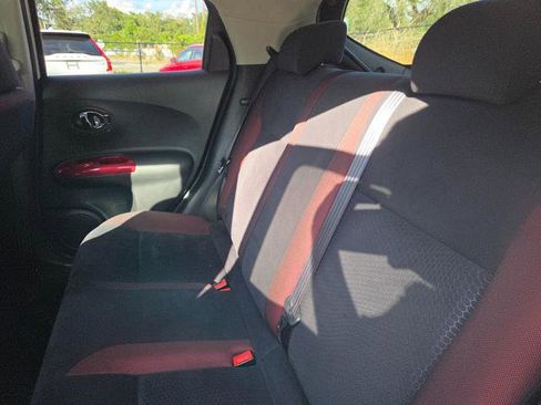 Used 2015 Nissan Juke SV w/ Technology Package image 30