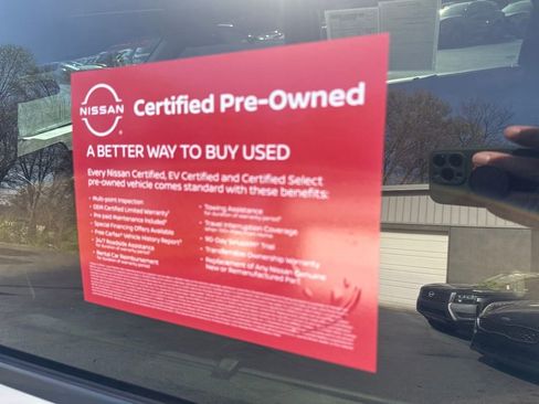 Used 2023 Nissan Rogue SV w/ SV Premium B Package image 32