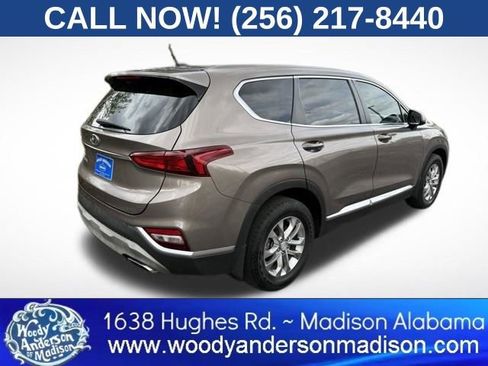 Used 2019 Hyundai Santa Fe SE image 7