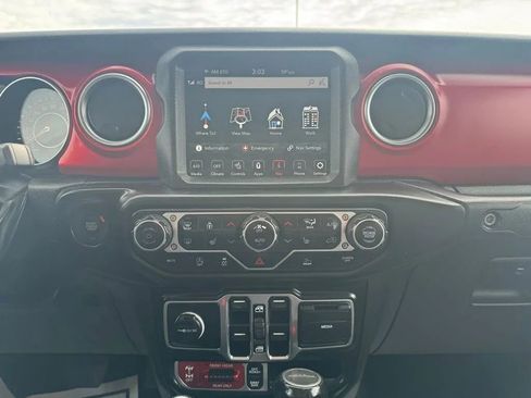 Used 2023 Jeep Gladiator Rubicon w/ Cold Weather Group image 26