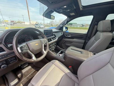 Used 2021 Chevrolet Tahoe LT w/ LT Signature Package image 14