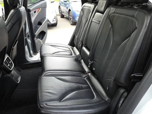 Used 2016 Lincoln MKX Select w/ Select Plus Package AWD/4WD image 32