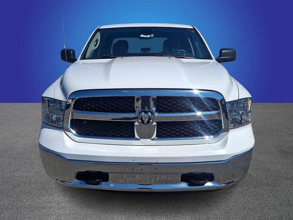 Used 2022 RAM 1500 Classic SLT AWD/4WD image 2