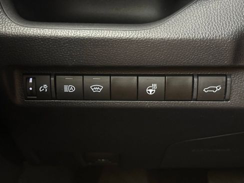 Used 2023 Toyota RAV4 XLE image 18