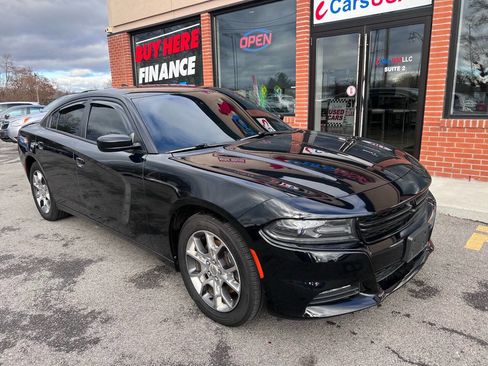 Used 2015 Dodge Charger SXT w/ Rallye Group image 2