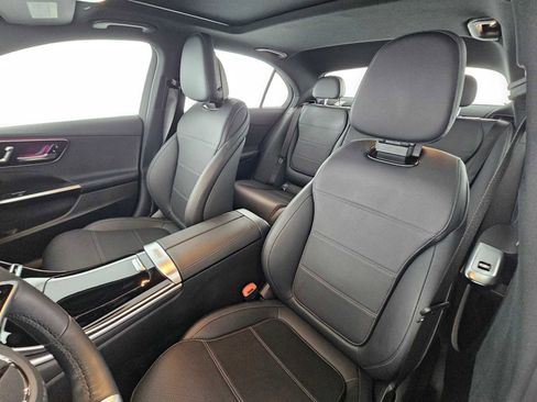 Used 2025 Mercedes-Benz C 300 Sedan image 21