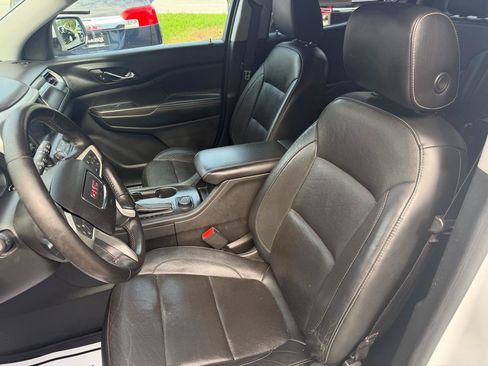 Used 2017 GMC Acadia SLT AWD/4WD image 18