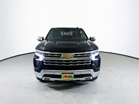 Used 2022 Chevrolet Silverado 1500 LTZ w/ LTZ Premium Package AWD/4WD image 4