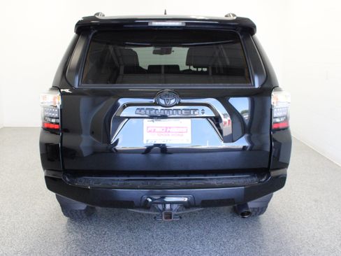 Used 2023 Toyota 4Runner SR5 Premium w/ Moonroof Package AWD/4WD image 8