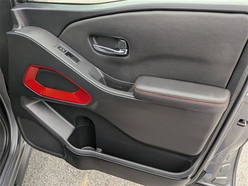 Used 2023 Nissan Frontier PRO-4X w/ Pro Convenience Package image 29