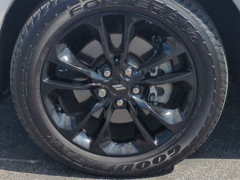 Used 2020 Dodge Durango R/T w/ Blacktop Package image 28