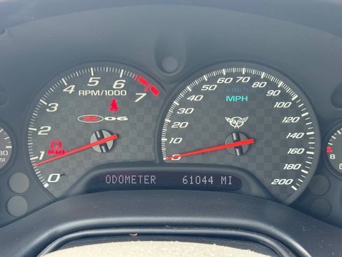 Used 2004 Chevrolet Corvette Z06 w/ Memory Package RWD image 16