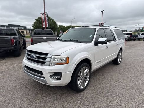 Used 2017 Ford Expedition EL Platinum RWD image 3