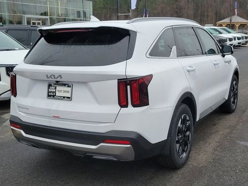 New 2026 Kia Sorento S w/ S Panoramic Sunroof Package image 4