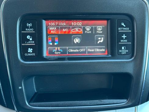 Used 2020 Dodge Journey SE w/ SE Popular Equipment Group image 39