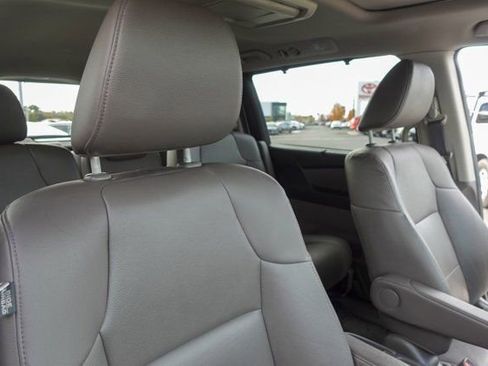 Used 2015 Honda Odyssey Touring image 15