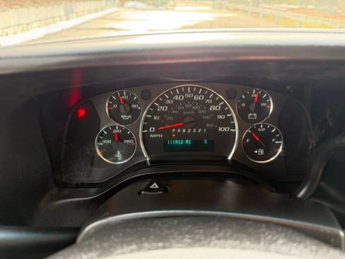 Used 2014 Chevrolet Express 1500 image 29