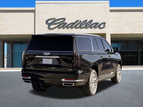 New 2026 Cadillac Escalade ESV Luxury image 3